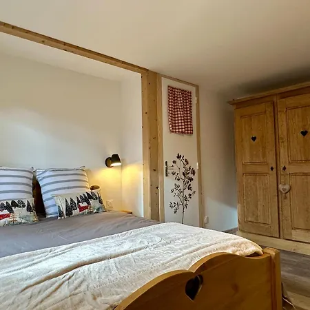 Chalet Caucalide Avec Cheminee, Sauna, Terrasse Plein Sud & Jolie Vue Montagne Semesterbostad